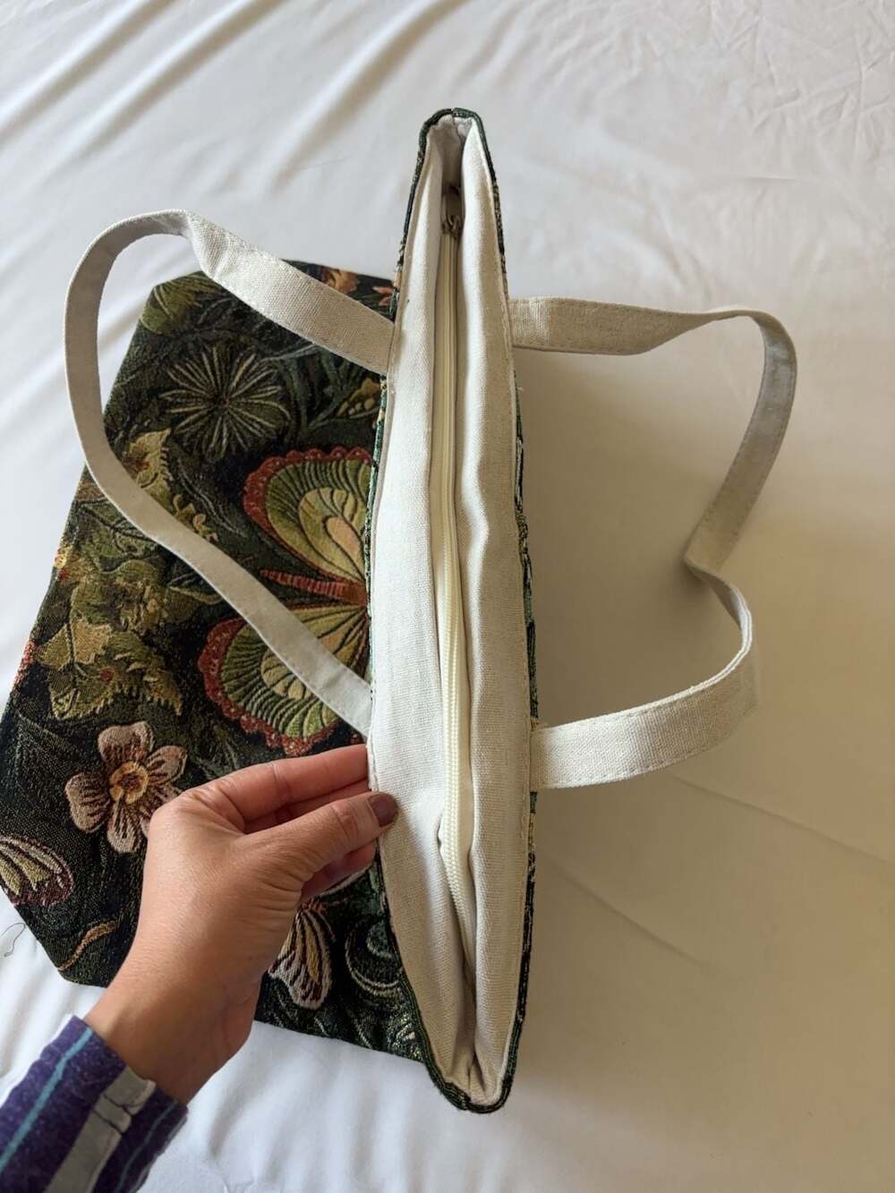 Butterfly Floral Tapestry Tote Bag - Picture 5 of 9